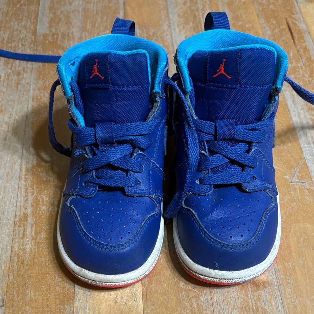 Nike Air Jordan 1 Retro High Kids Sneakers